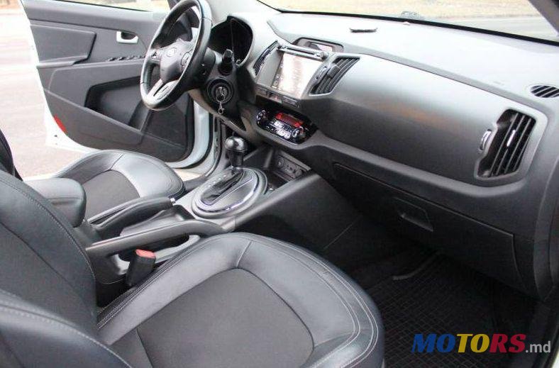 2011' Kia Sportage photo #2