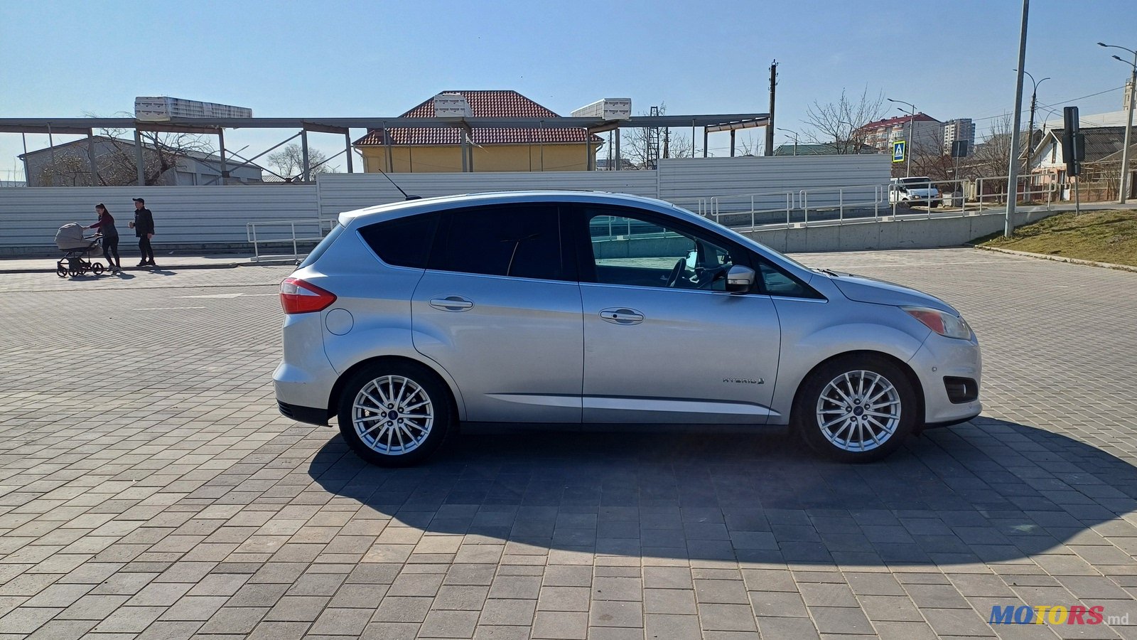 2013' Ford C-MAX Hybrid photo #1
