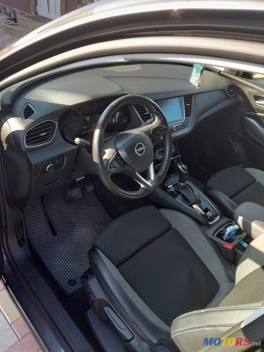 2020' Opel Grandland X photo #5