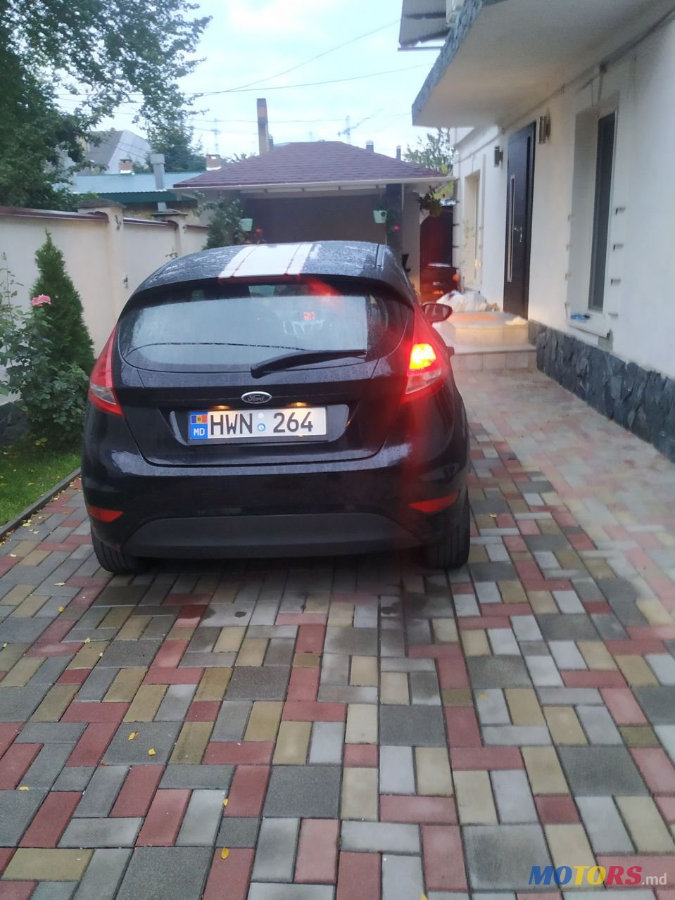 2012' Ford Fiesta photo #4