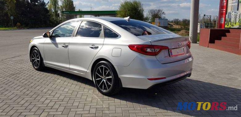 2014' Hyundai Sonata photo #2