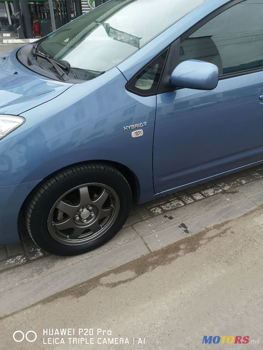 2007' Toyota Prius photo #4