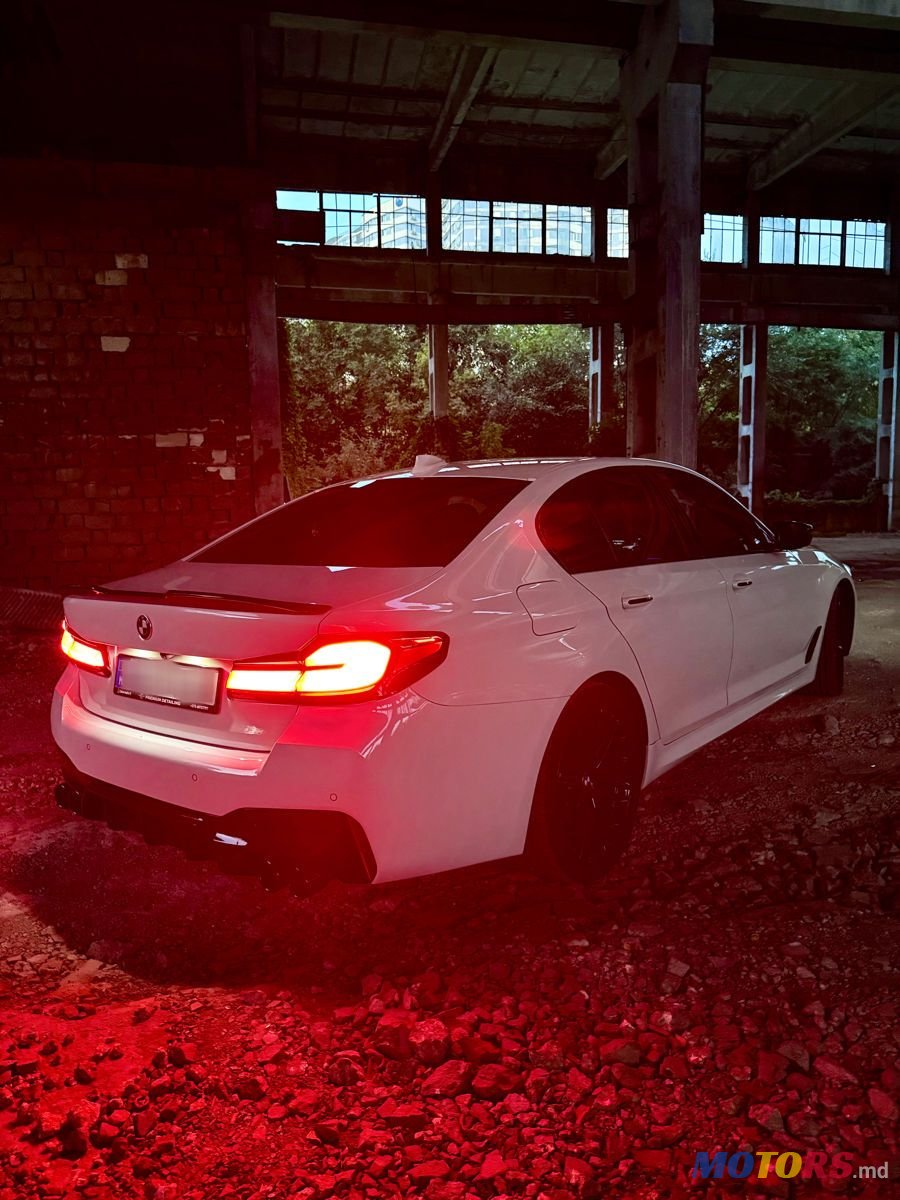 2017' BMW 5 Series photo #4