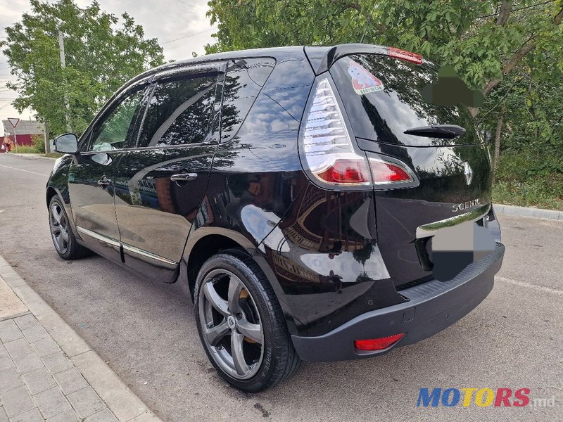 2016' Renault Scenic photo #4