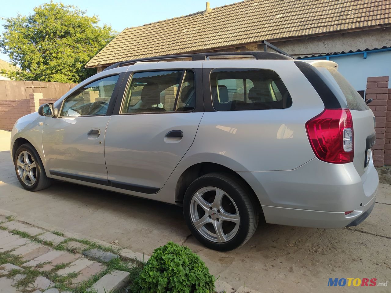 2016' Dacia Logan Mcv photo #2
