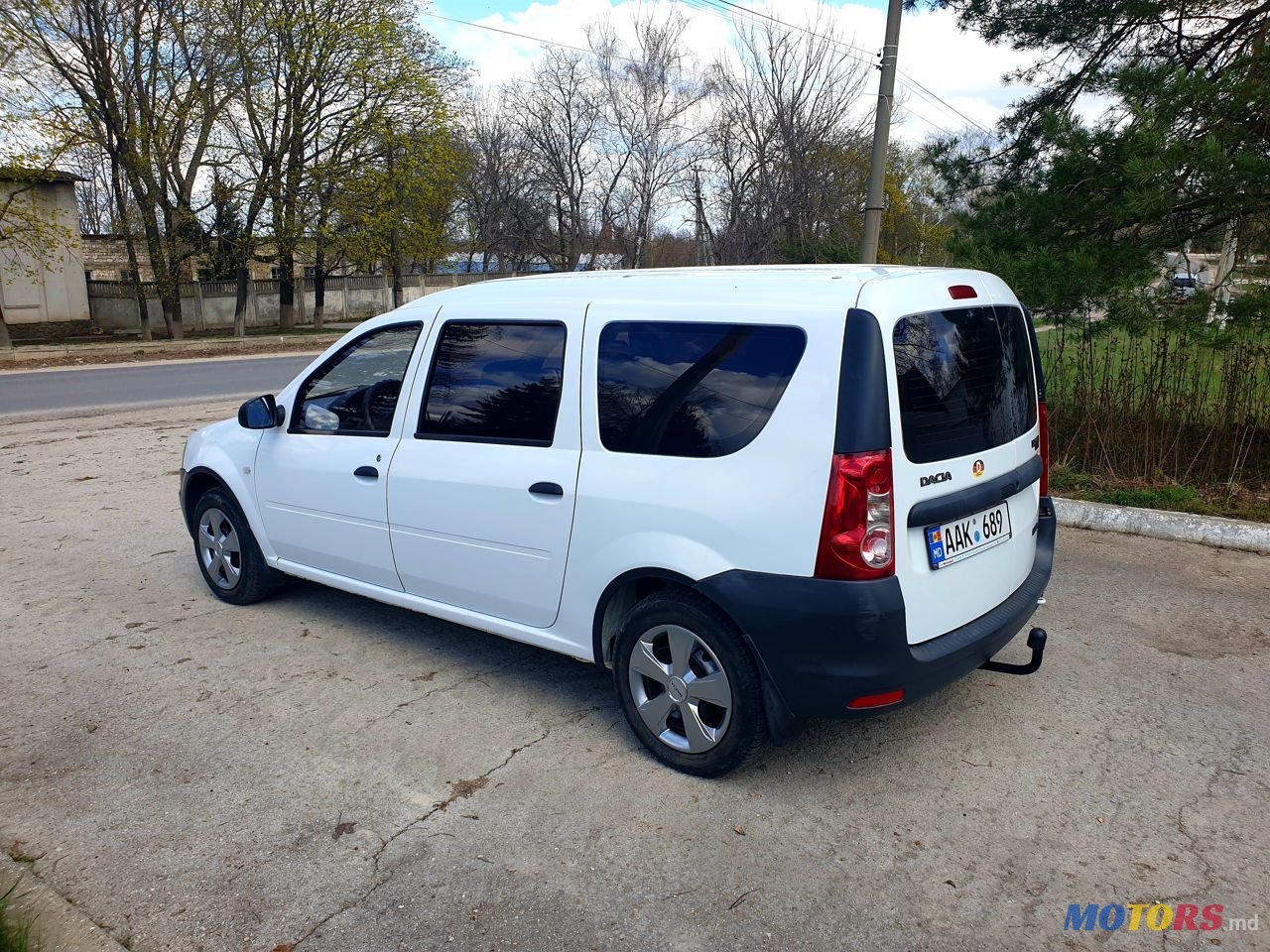 2010' Dacia Logan Mcv photo #3