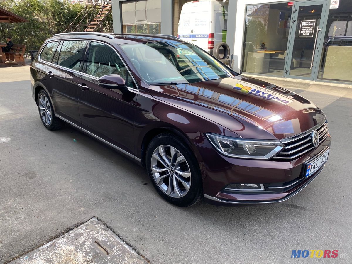 2016' Volkswagen Passat photo #6