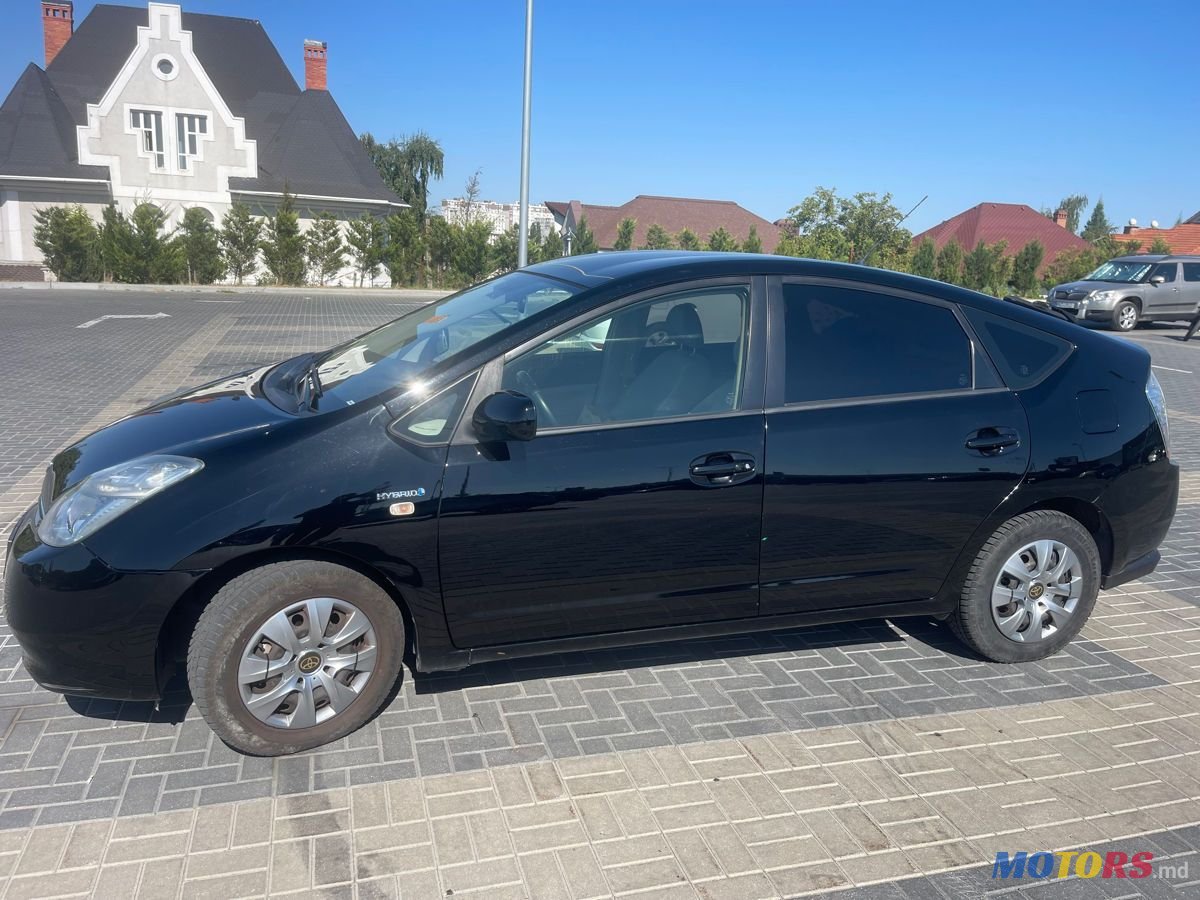 2008' Toyota Prius photo #3