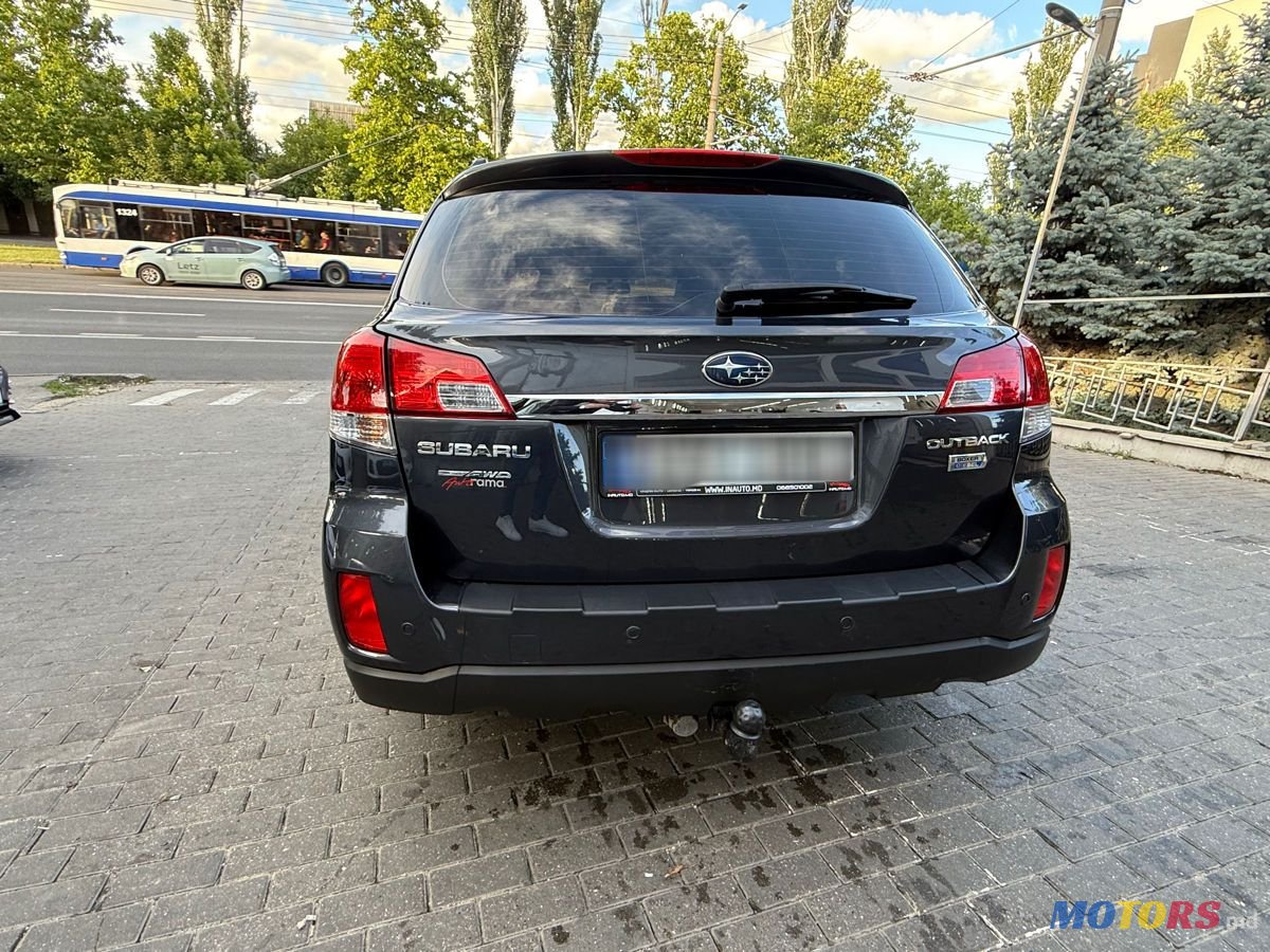 2011' Subaru Outback photo #6