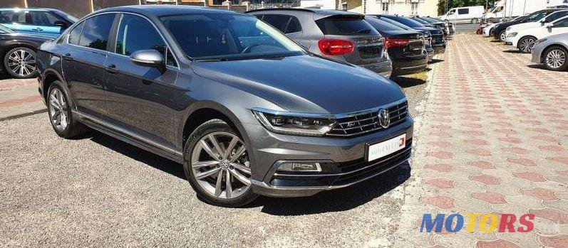 2016' Volkswagen Passat photo #1