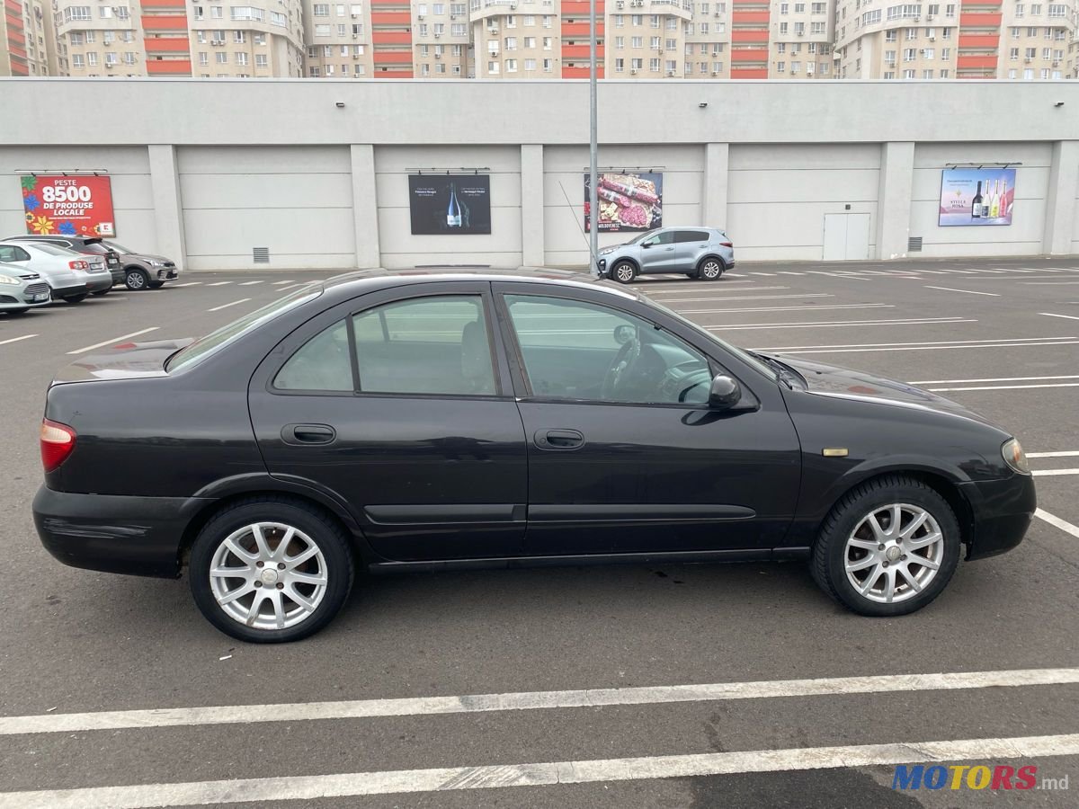 2004' Nissan Almera photo #3