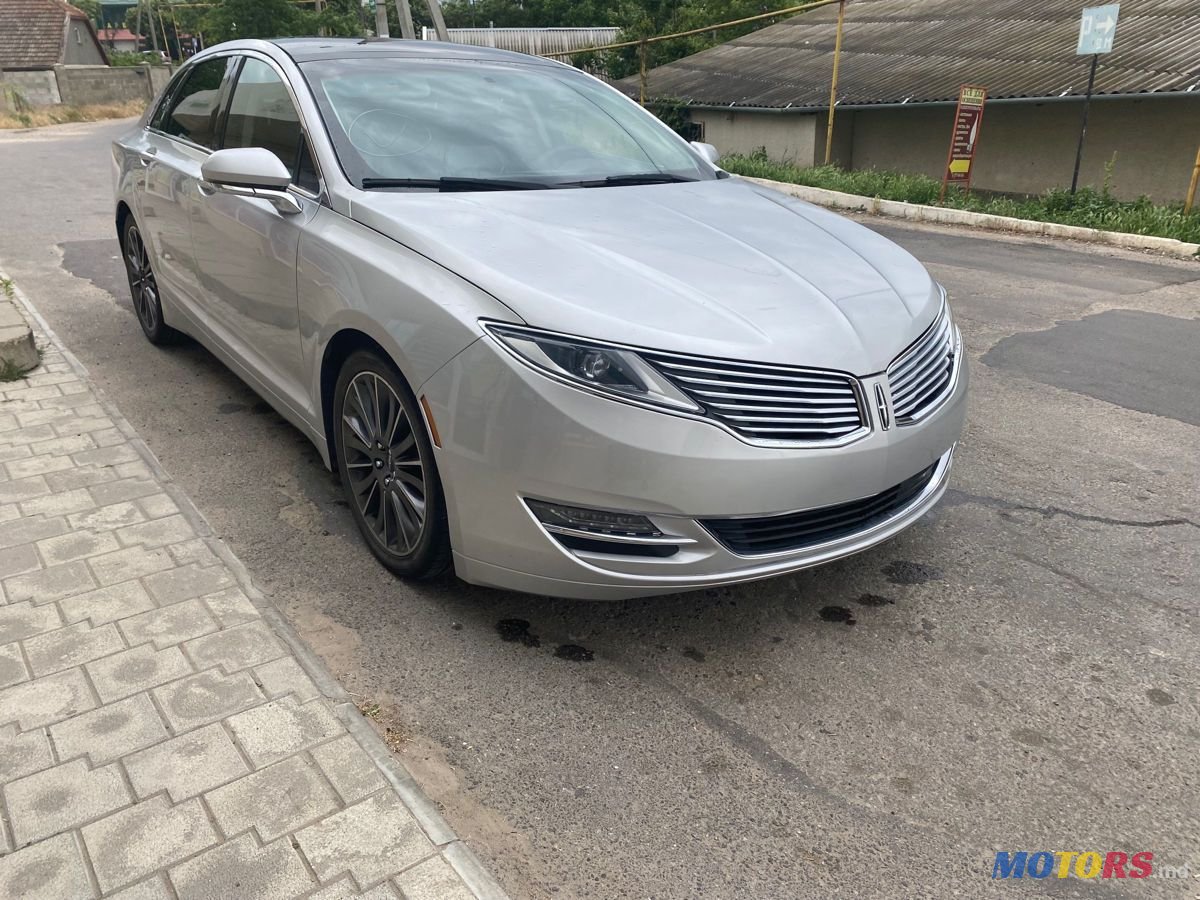 2014' Lincoln MKZ photo #3