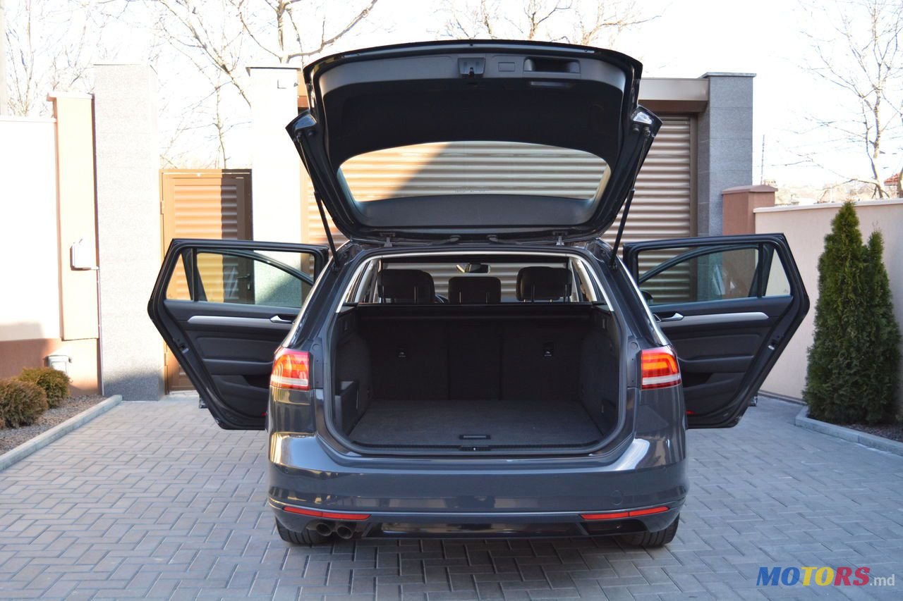 2016' Volkswagen Passat photo #3