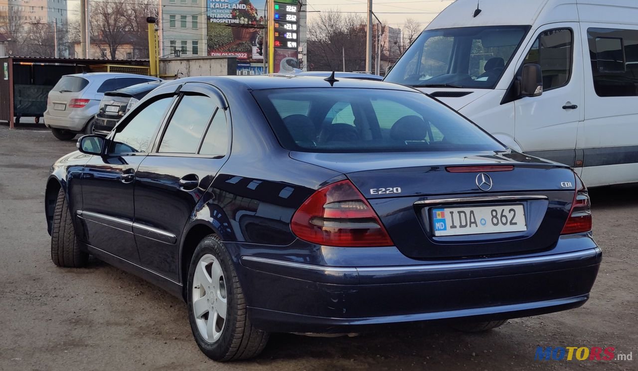 2006' Mercedes-Benz E Класс photo #4