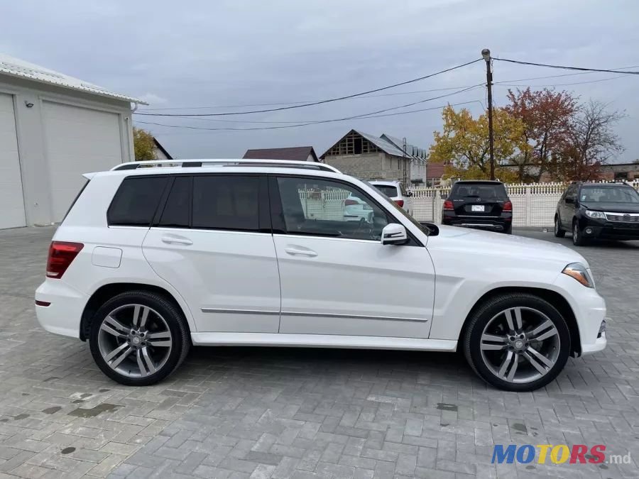 2015' Mercedes-Benz GLK-Class photo #6