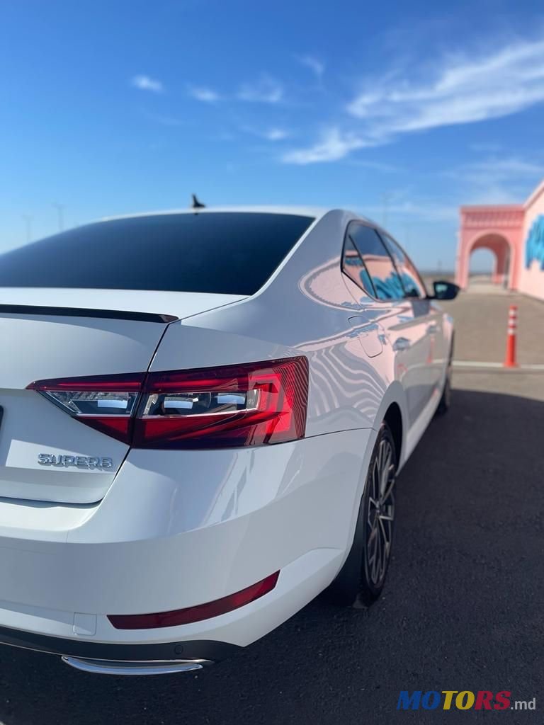 2016' Skoda Superb photo #5