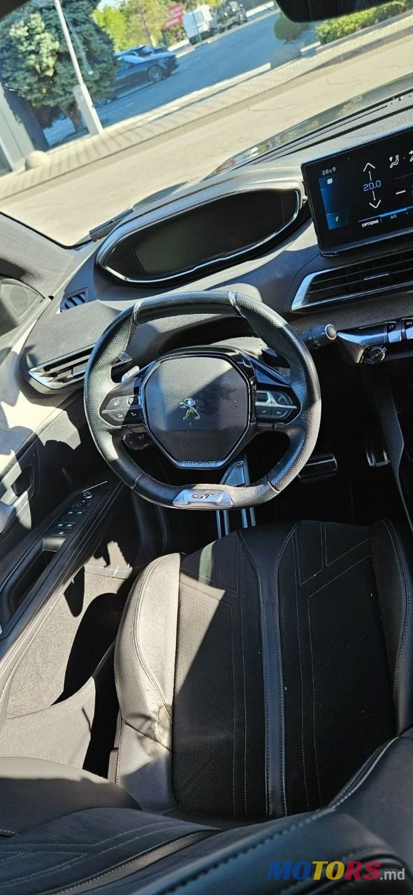 2021' Peugeot 3008 photo #2