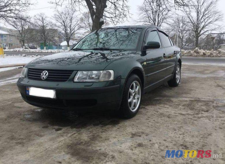 2000' Volkswagen Passat photo #1