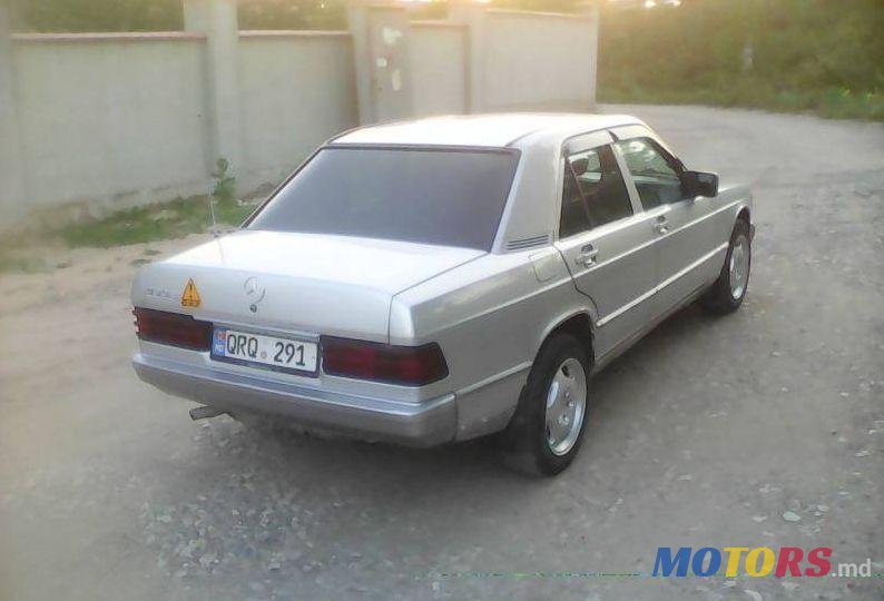 1984' Mercedes-Benz E photo #2