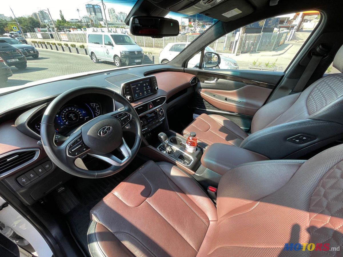 2019' Hyundai Santa Fe photo #4