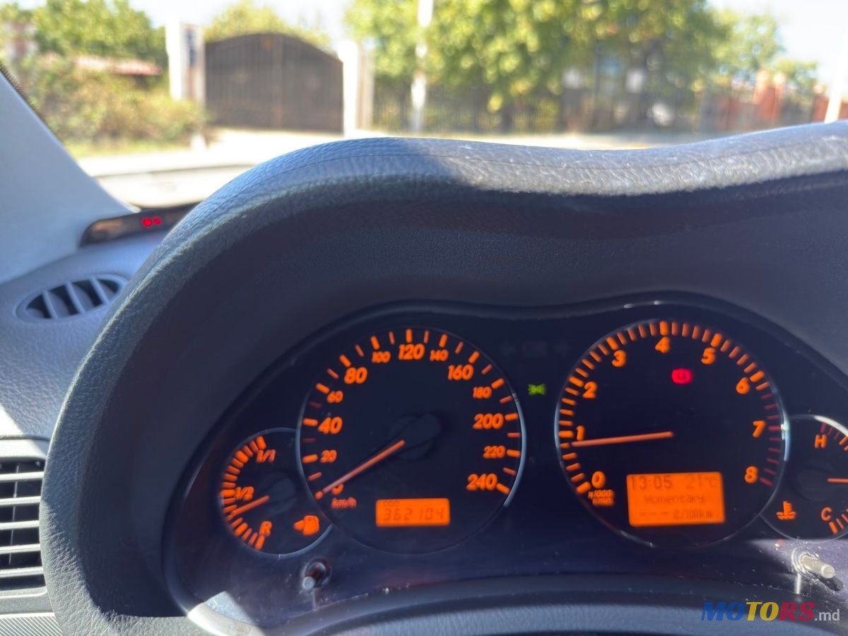 2007' Toyota Avensis photo #5