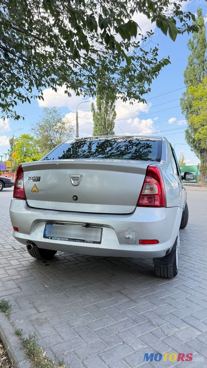 2010' Dacia Logan photo #2