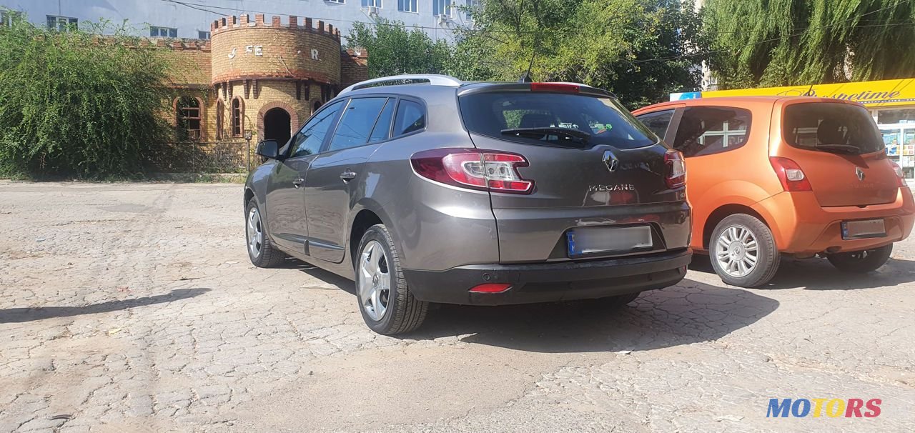 2013' Renault Megane photo #4