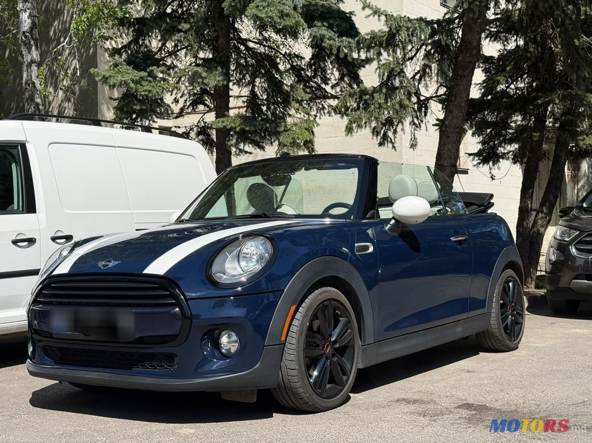 2017' MINI Cooper Cabrio photo #3