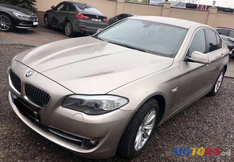 2012' BMW 5 photo #1