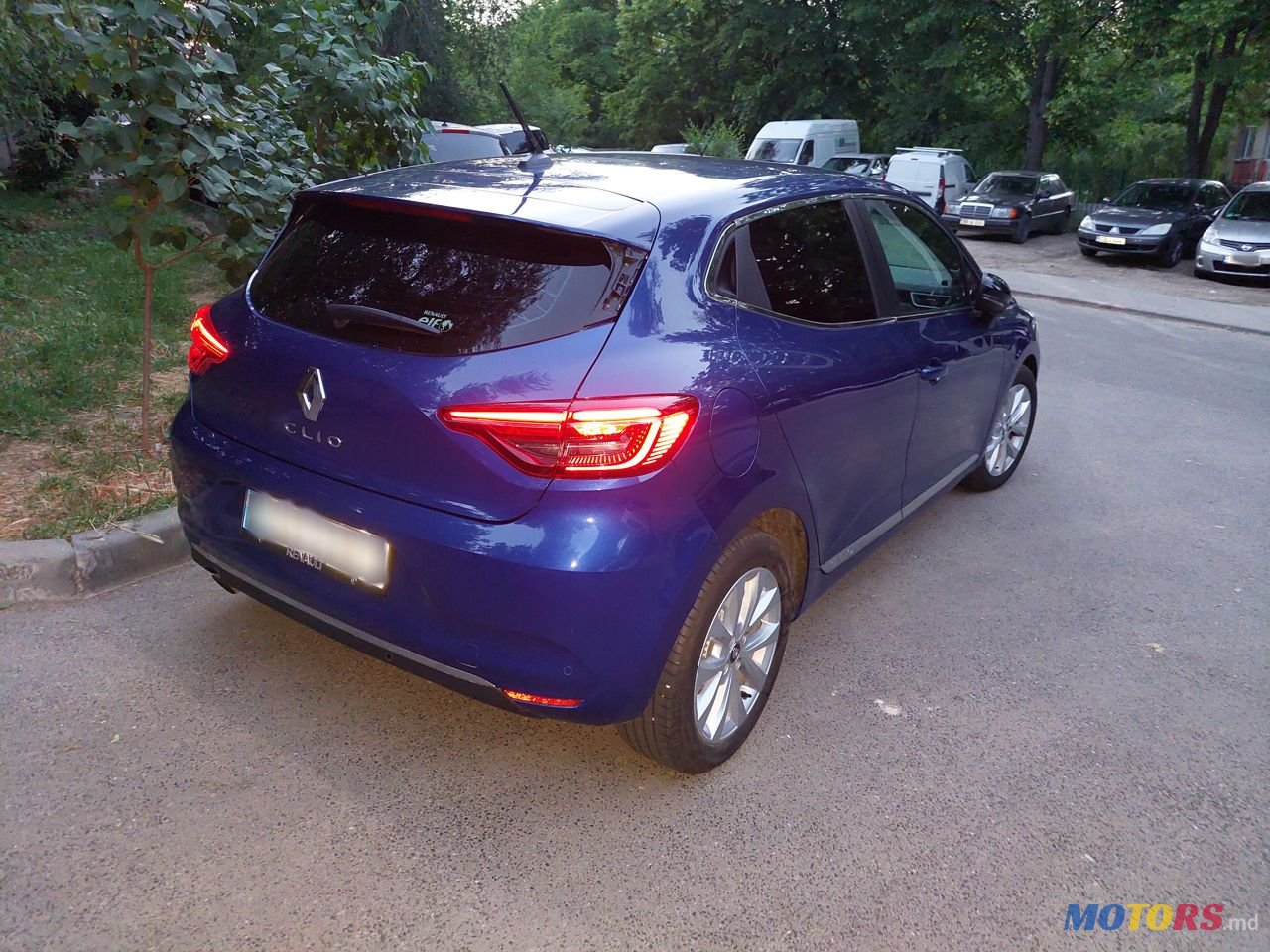 2020' Renault Clio photo #5