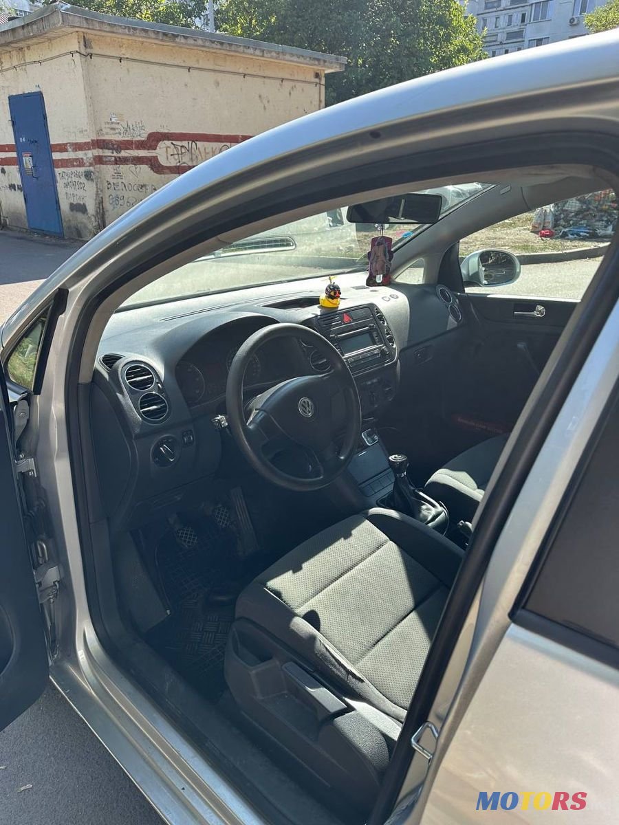 2005' Volkswagen Golf Plus photo #4