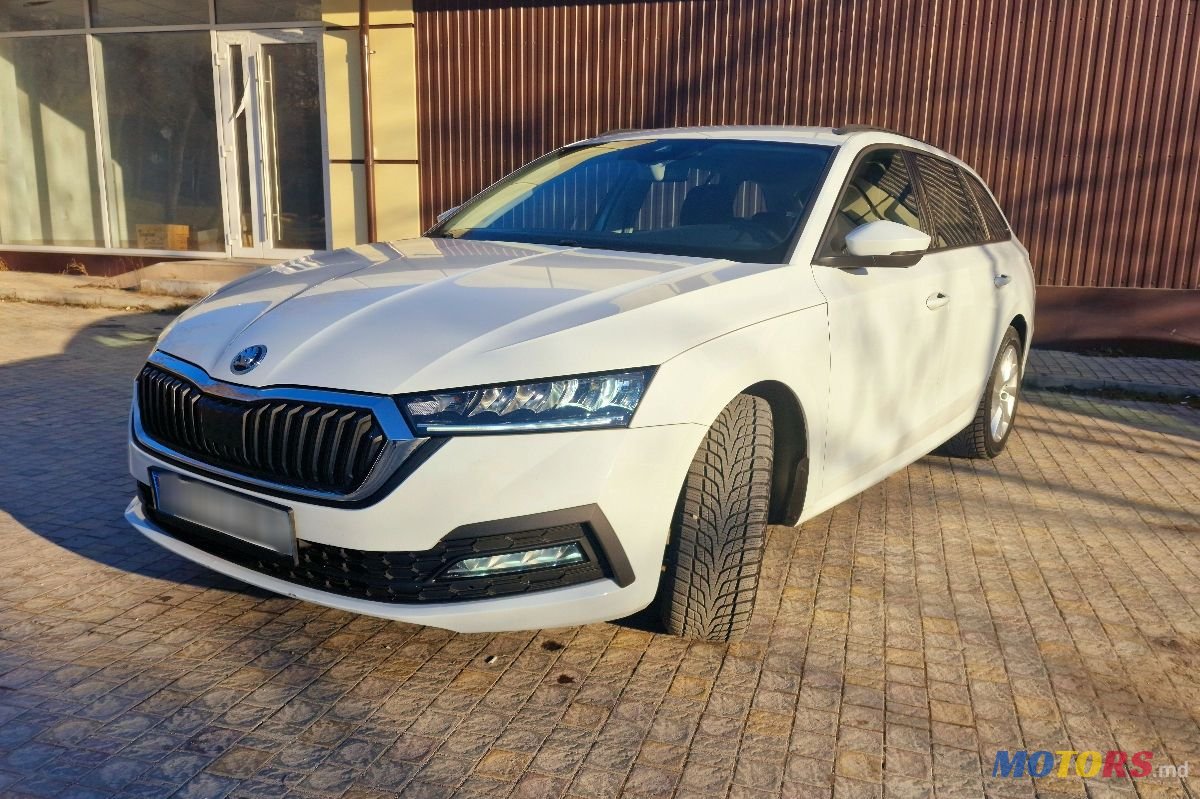 2021' Skoda Octavia photo #2