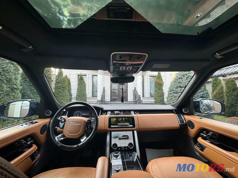 2019' Land Rover Range Rover photo #6