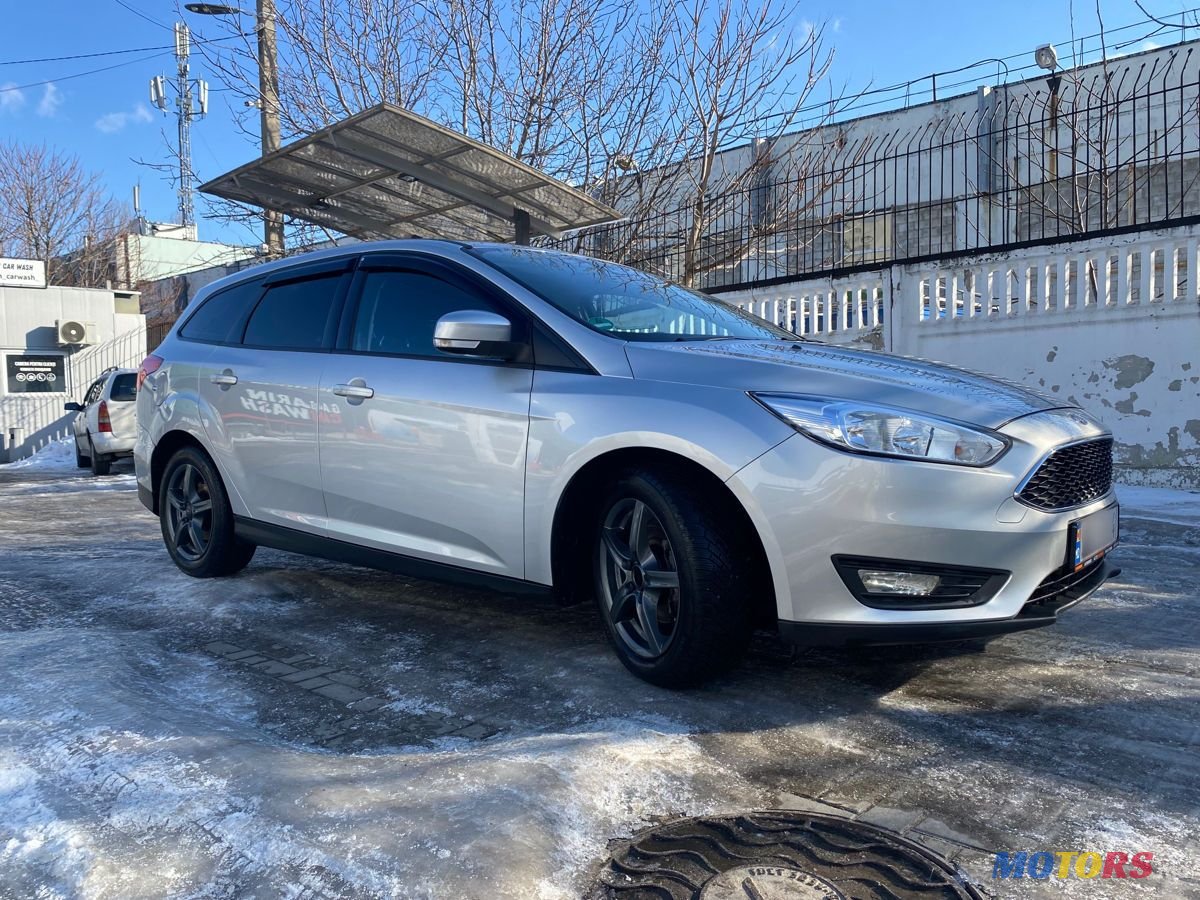 2016' Ford Focus photo #6