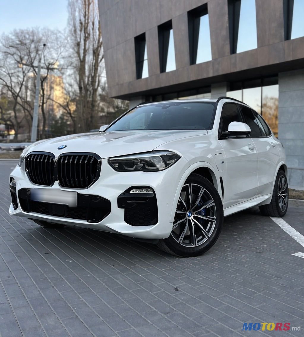 2021' BMW X5 photo #2