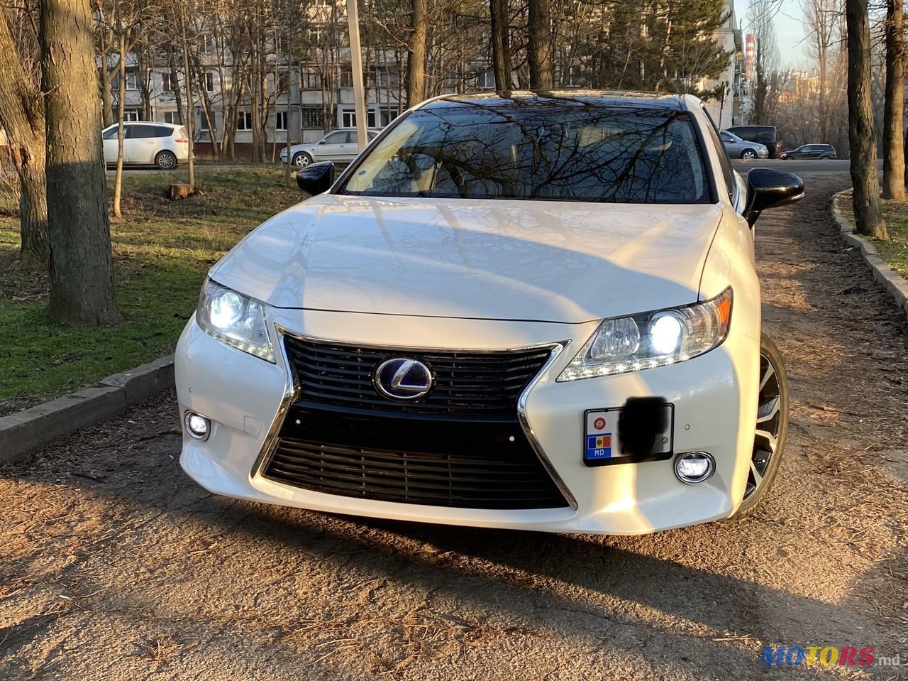 2013' Lexus Es Series photo #5