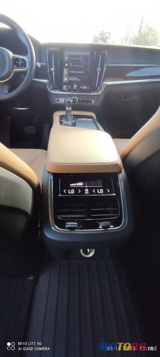 2016' Volvo S90 photo #6