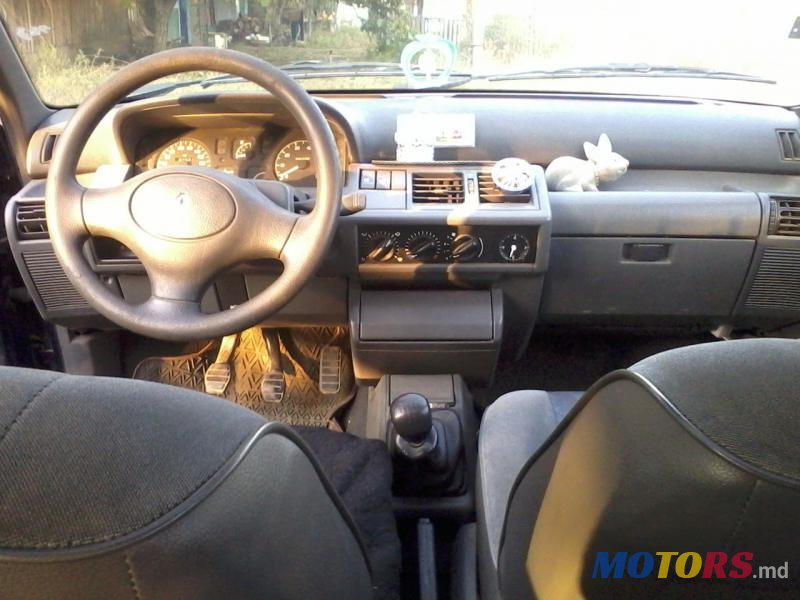 1997' Renault Clio photo #3