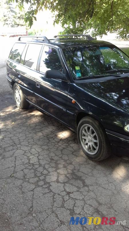 1995' Opel Astra photo #1