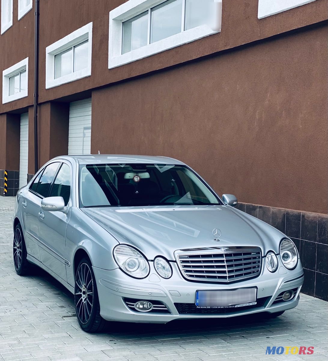 2008' Mercedes-Benz E Класс photo #1