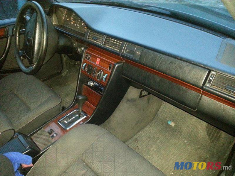 1995' Mercedes-Benz 200 photo #4