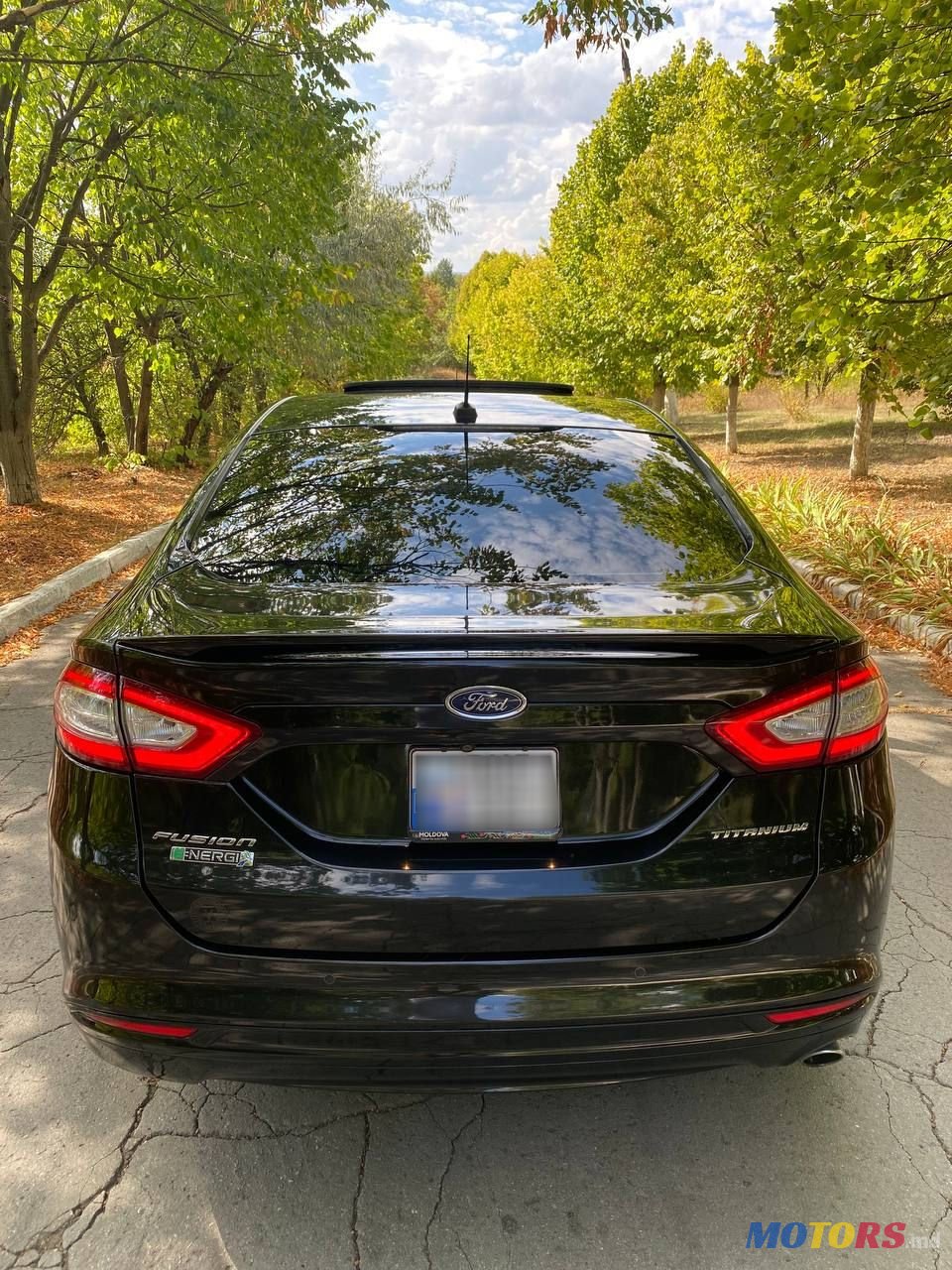 2013' Ford Fusion photo #3