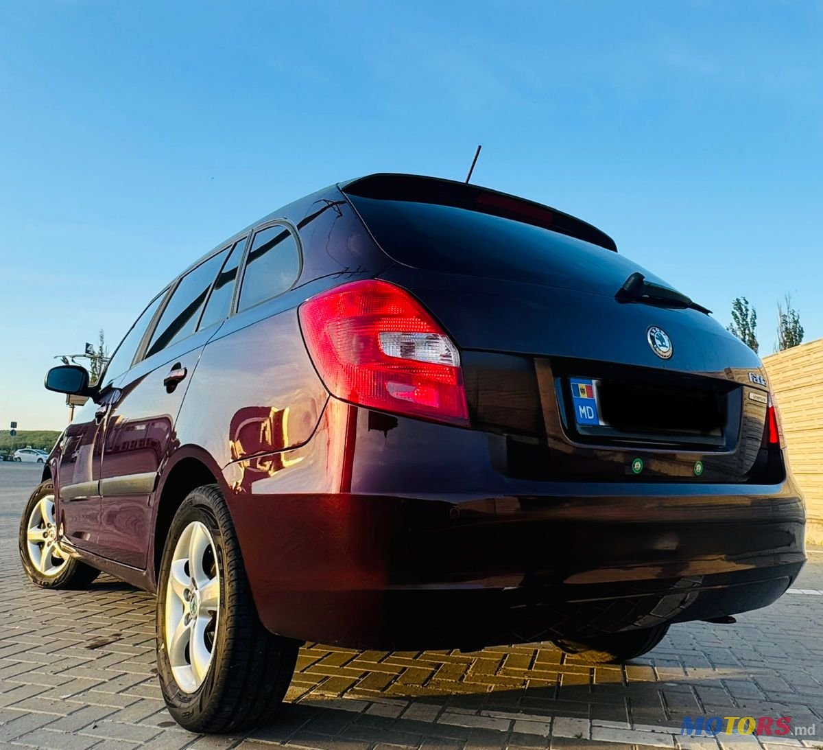 2012' Skoda Fabia photo #2