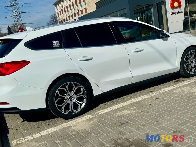 2019' Ford Focus photo #5