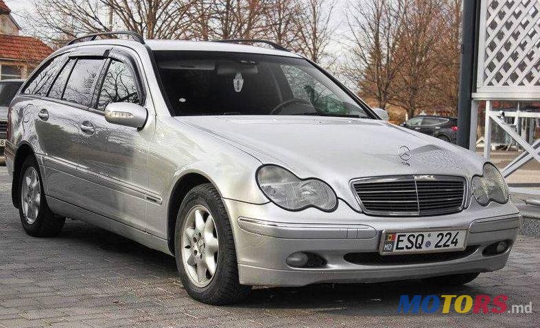 2003' Mercedes-Benz C photo #1