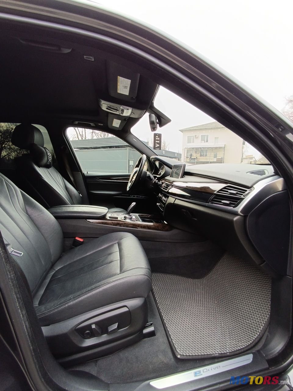 2017' BMW X5 photo #6