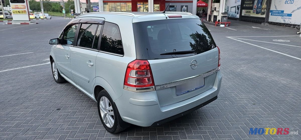 2009' Opel Zafira photo #5