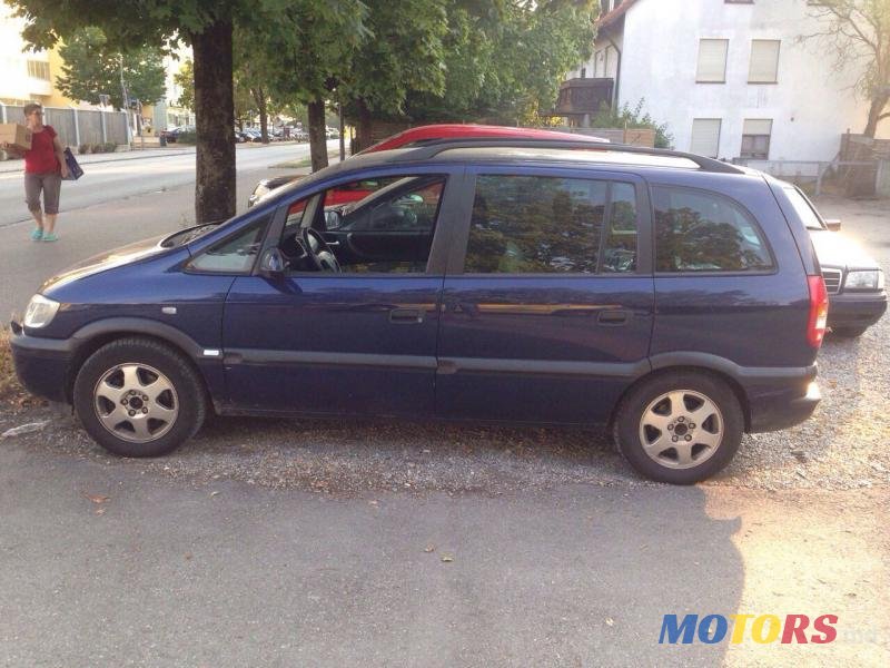 2003' Opel Zafira photo #1