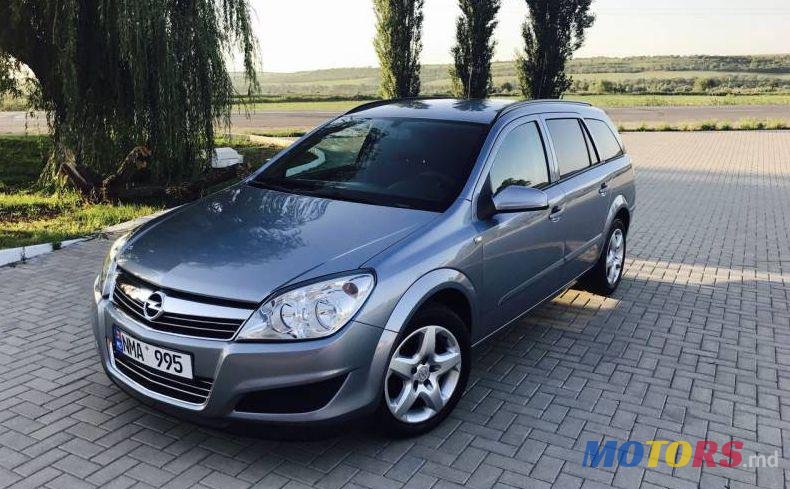 2007' Opel Astra photo #1
