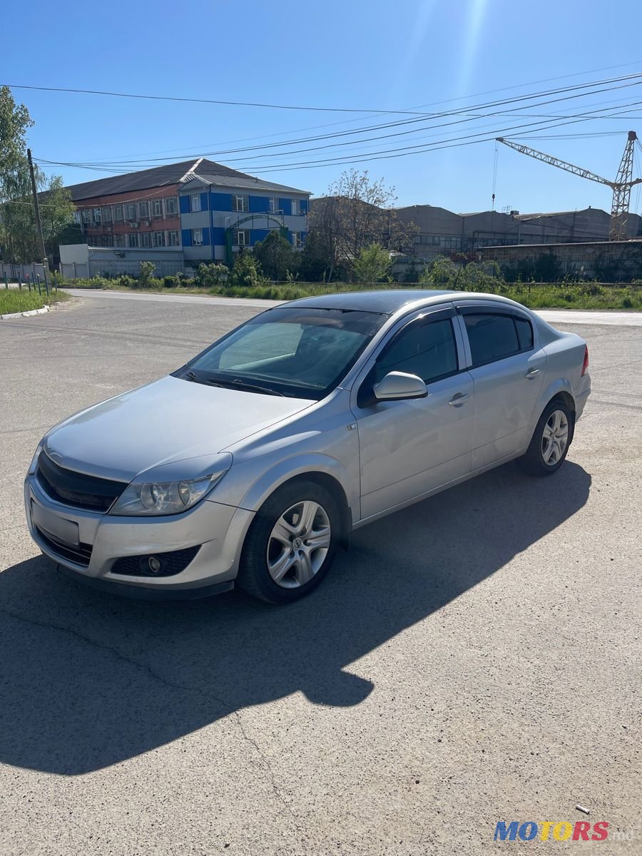 2010' Opel Astra photo #3